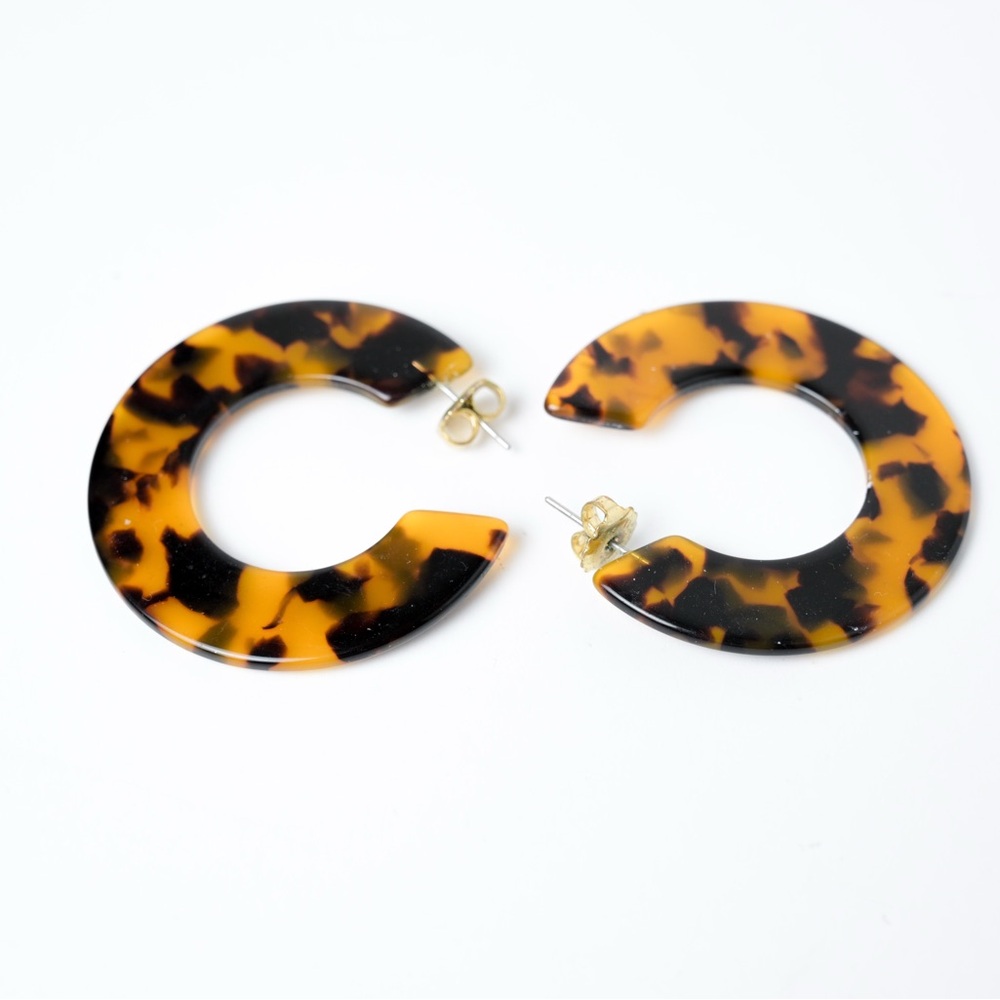 Brown and Black Tortoiseshell Hoop Earrings